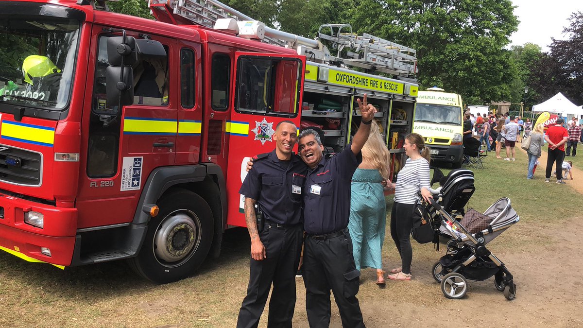 We’re open, and the <a href="/OxonFireRescue/">OxonFireRescue</a> ladies and chaps are here to greet you! 

#headingtonfest #hf2019