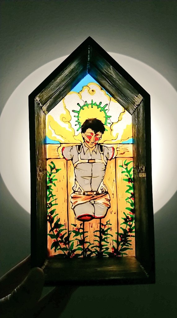 たにうち これは 白夜 の原作回の時に作った推しのステンドグラスです アニメ進撃の巨人は24時10分からnhk総合で放送予定 推しの生き様に心臓を捧げ ｳｯ ベルトルトくん T Co Eomn2iuwiz Twitter