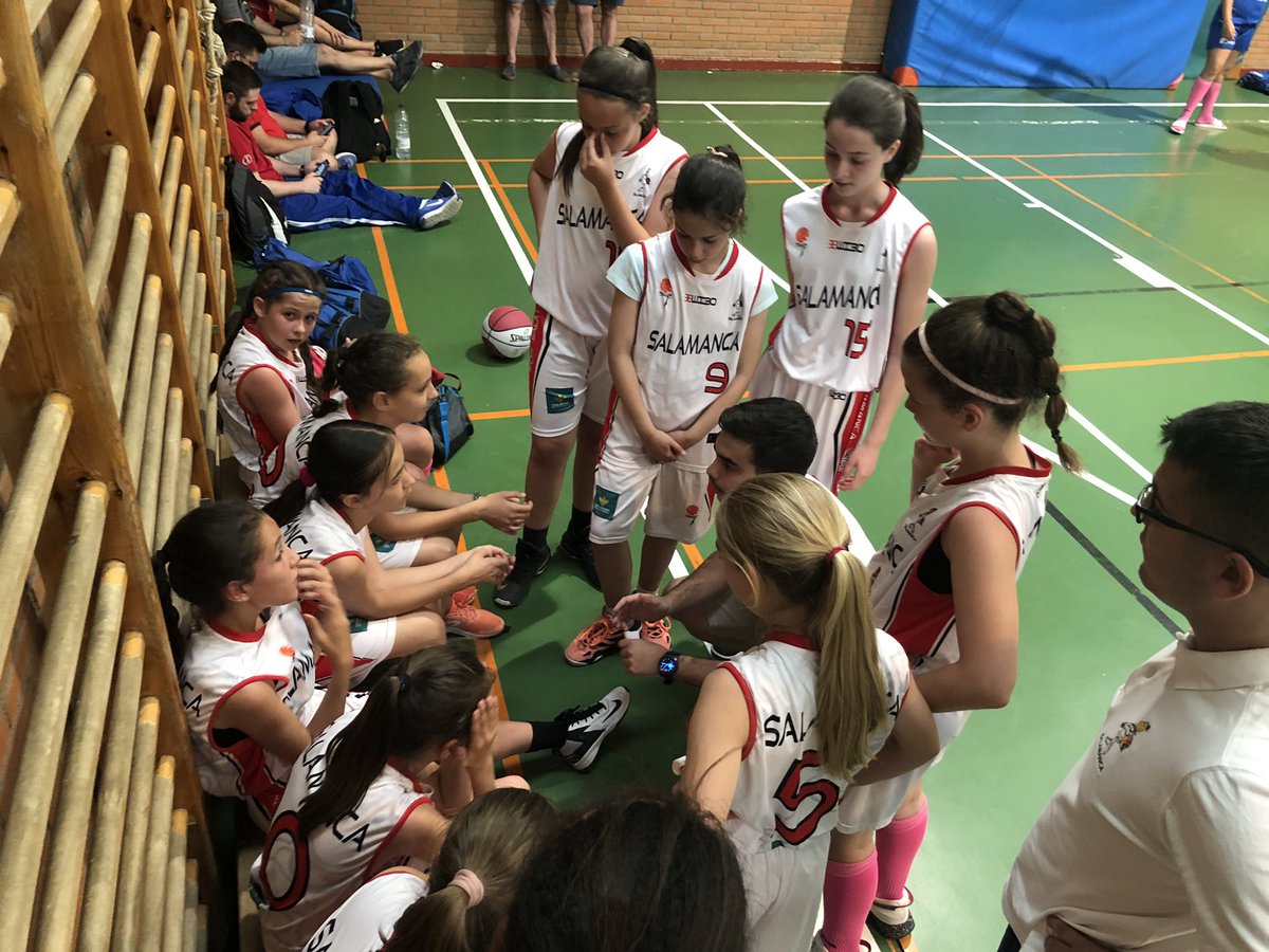 TorneoCBSM's tweet photo. Seguimos disfrutando de los concursos, del basket y del buen tiempo en el XV Torneo Internacional Ciudad de Santa Marta 😊 https://t.co/Sb1f4htGRI