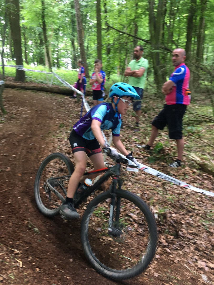 Great racing by E and F <a href="/SouthernXC/">SouthernXC-EventRex</a> this morning. Great course Great Fun in the Sun😎<a href="/beyondthemud/">Hannah Attenburrow</a> <a href="/PedaltoPedal/">Pedal2Pedal</a>
