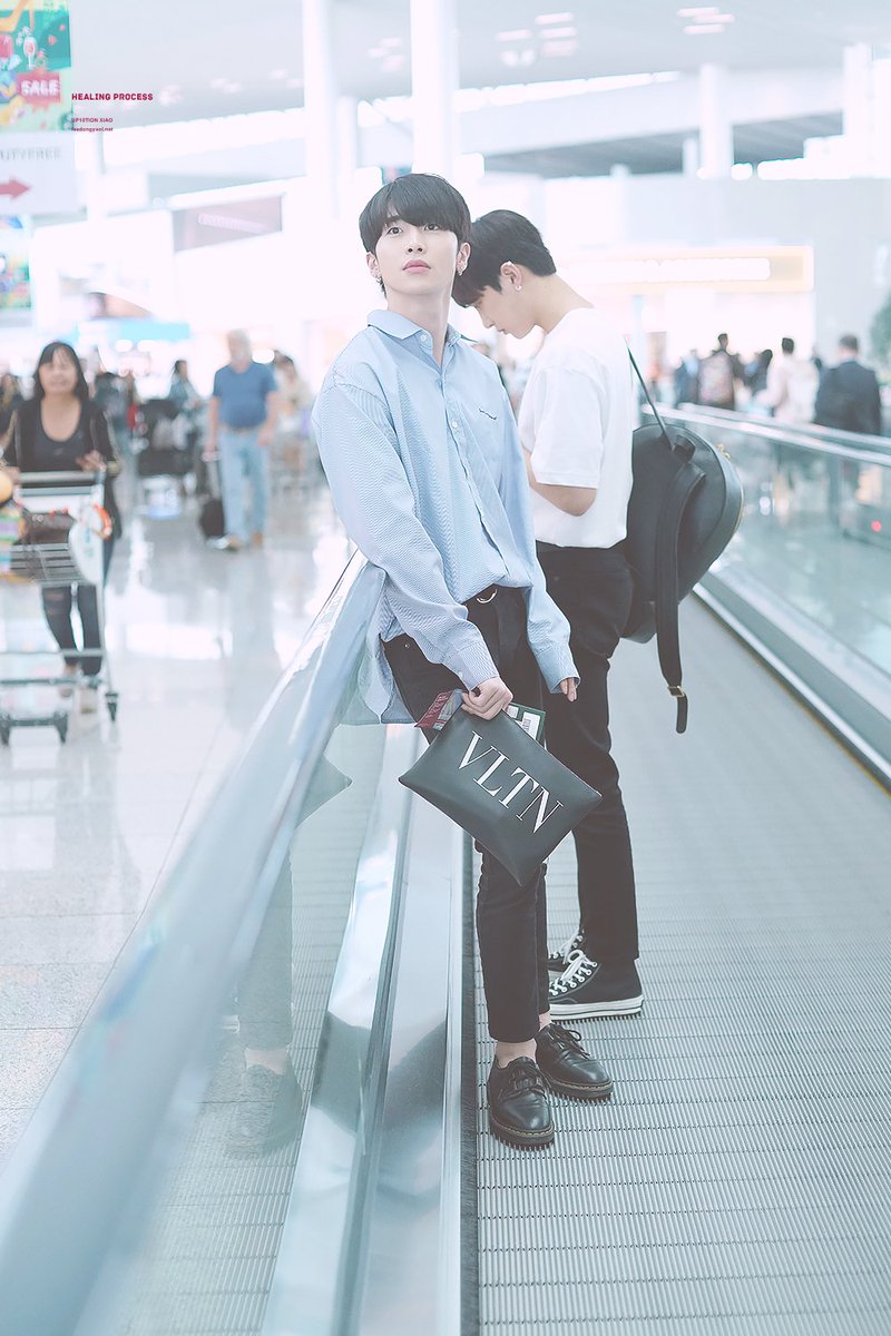 UP10TION_XIAO's tweet photo. 190530 ICN #업텐션 #UP10TION #샤오 #XIAO 
@UP10TION_XIAO 

봐서 너무 좋았어ヾ(*´∇`)ﾉ

https://t.co/WD7W01V2ir
https://t.co/y3bXDRtTn6
https://t.co/vkbOD3zTjs
https://t.co/Sj7xwZOAhy https://t.co/Rx1pNLi6nA