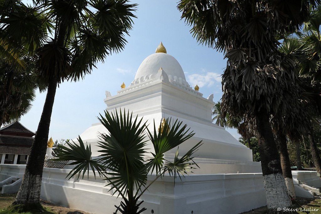 EveetsPhotos's tweet photo. #laos #laos🇱🇦 #asie #asia #travel #adventure #northoflaos #luangprabang #luangprabanglaos #luangprabangcity #UNESCO #unescoworldheritage #patrimoinemondialdelunesco #bouddhisme #bouddhiste #temple #that #thatmakmo #thatmakmostupa #thatpathoum #stupadugrandlotus #vatvisounnarath https://t.co/TrWnBDvxch