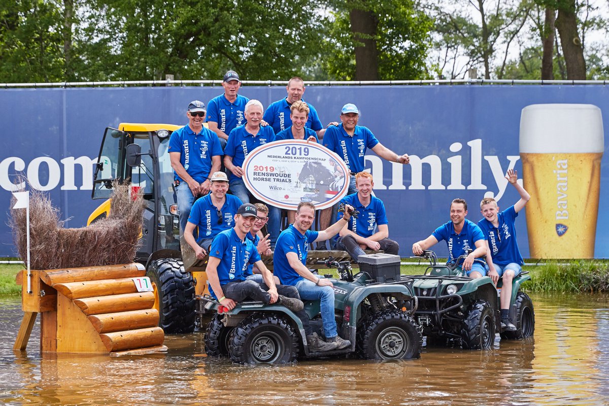 What a great crew: the building crew. They have built all cross-country fences, made the premises ready, made all arena's ready for use and many more great things! Thanks to all these great guys! <a href="/eventingphoto/">Eventing Photo</a>
