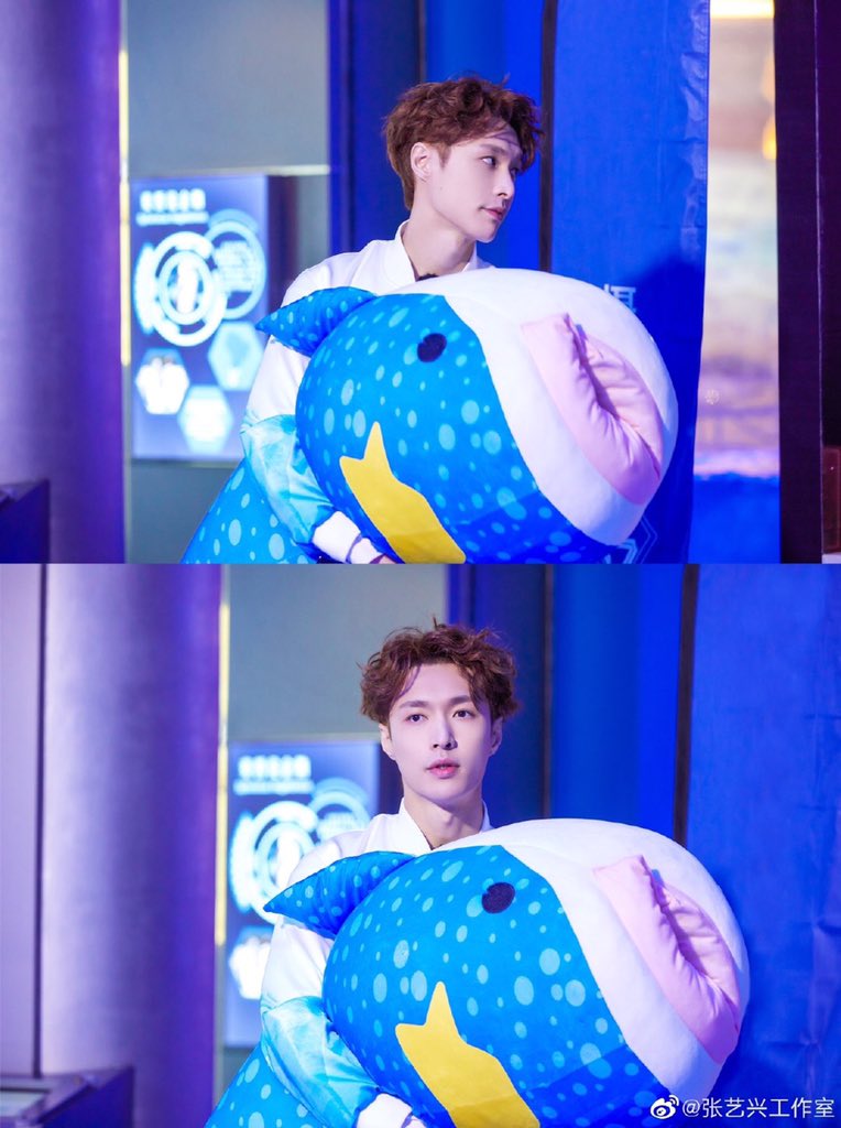 exolay_time's tweet photo. 공룡이 되기를 꿈꾸는 아이만큼이나
몹시도 말갛게 사랑스러운 그대에게

한 눈에 다 담을 수도 없는
바다보다 깊은 사랑을 선물할게

#이씽시 #레이시 https://t.co/w0uhVg3vTC