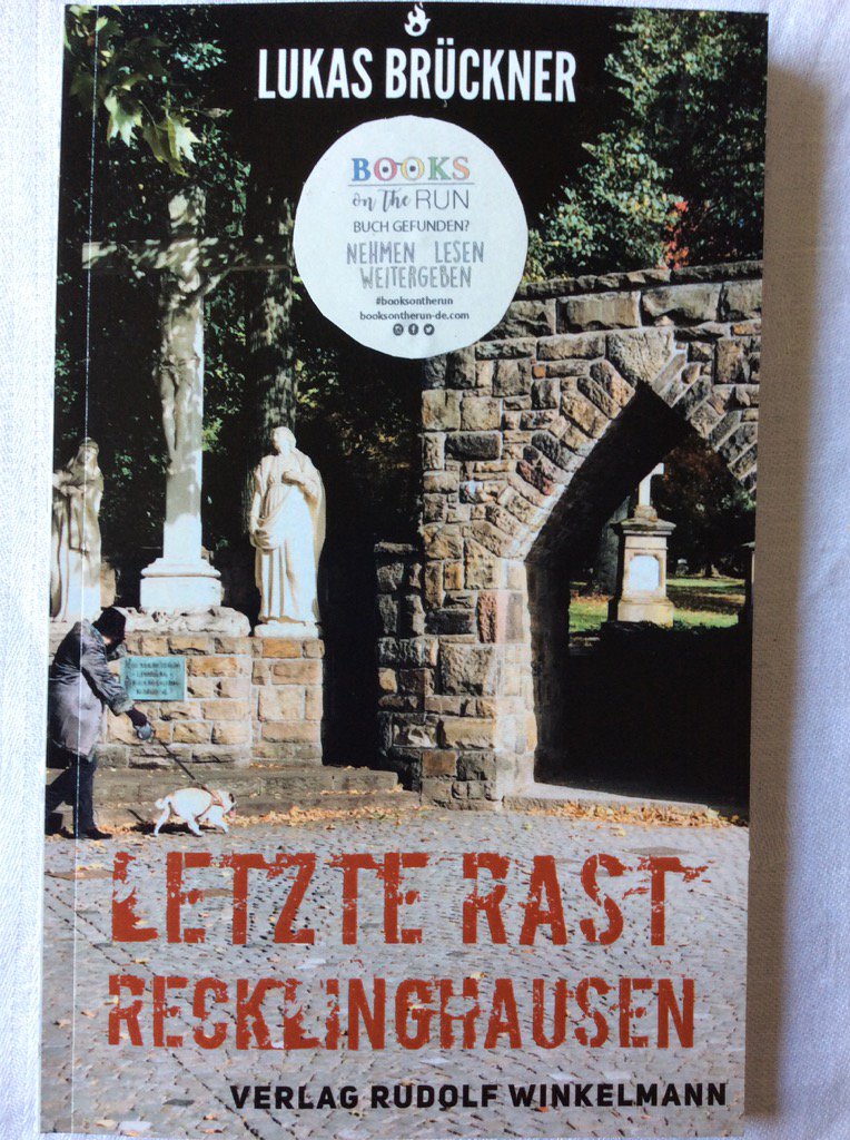Erdbeerenbaum's tweet photo. "Letzte Rast #Recklinghausen" von Lukas Brückner wird gleich eine Reise antreten. Mal sehen, wer's findet... https://t.co/5nhM9GGl24