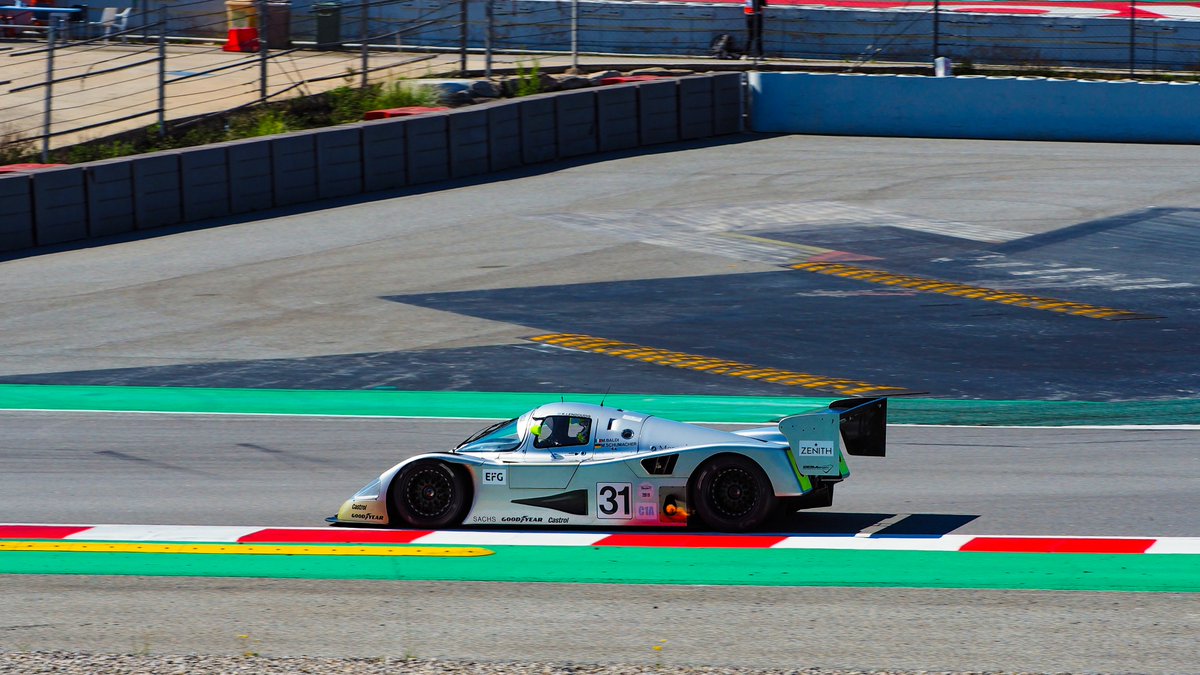 <a href="/ClassicMSport/">Classic Motorsport</a> @alfaromeoracing <a href="/MercedesBenz/">Mercedes-Benz</a> <a href="/MercedesAMG/">Mercedes-AMG</a> Beautiful car, classics are the best 😍😍