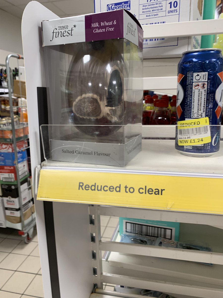 saunders1001's tweet photo. @Tesco #keepingxmasgoing, and Easter, and who’d of known a prune theft issue @dresserman https://t.co/lQipRA0O4S