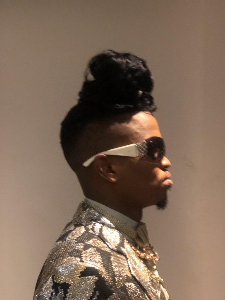 MphoPopps's tweet image. Self proclaimed son of Papa Penny #sama25 #Ahee #hahaha #goldbone
Styled by: @kwena_Baloyi 
Hair by: @mosdefhair