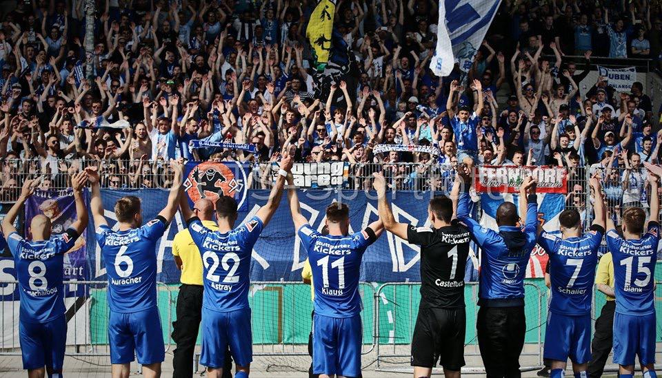RLSWInfo's tweet photo. Sollte #Alzenau remis spielen, steigen die #Bayern auf, sofern dieses Unentschieden höher als 1:1 ausgeht. Ansonsten geht es ins Losverfahren für Alzenau, mit Röchling #Völklingen.

4/4

Archivfoto: CTS-Sportfoto

#RLSW #Regionalliga #SVKSVR #SVK #SVR https://t.co/MwQHSyR2iE