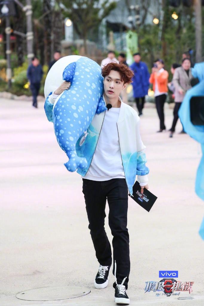 WeAreAerisHeart's tweet photo. 190602 | 张艺兴工作室 Weibo Update with #YIXING (1/3)
https://t.co/v0F0caDmI8
#LayZhang #CallingForCapLay
#EXO #엑소 @weareoneEXO @layzhang
#PremiosMTVMIAW
#MTVLAKPOPEXO #MTVBRKPOPEXO
《 WeAreAerisHeart 》 https://t.co/YASAiRb3XD