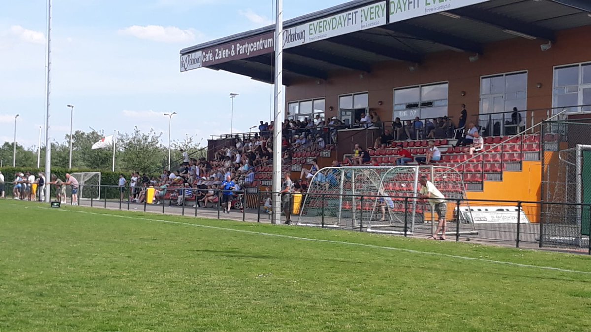 AFGELOPEN  . Eindstand 2-2 bij Arnhemse boys en Angeren. We gaan verlengen.
<a href="/ArnhemseBoys/">Arnhemse Boys Schuytgraaf</a> <a href="/SVAngeren/">SV Angeren</a>