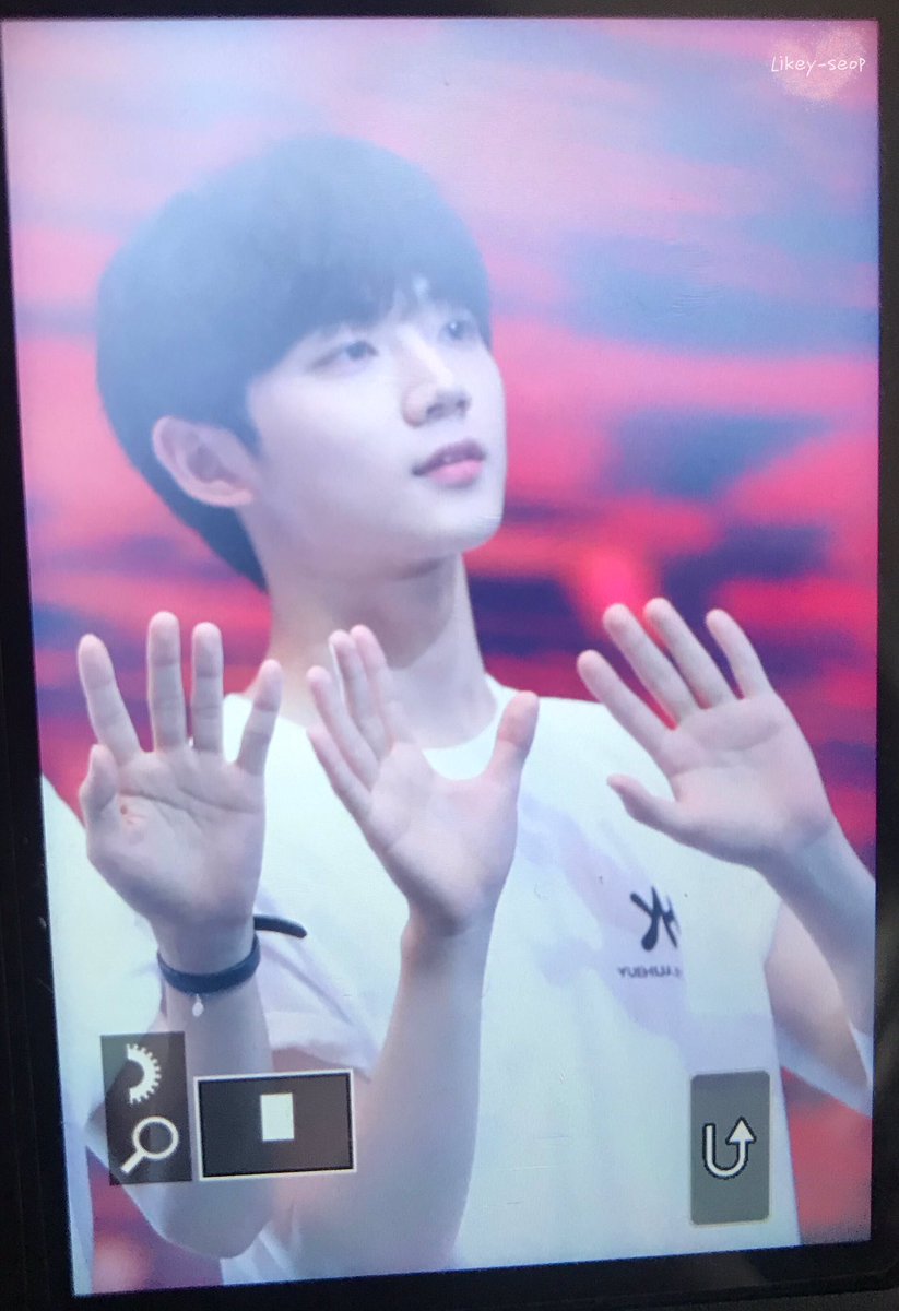 likey_seop899's tweet photo. 잘 자용 😭
#안형섭 #형섭 #형섭x의웅 #hyeongseop #너에게물들에 #안형섭 #형섭 #HYEONGSEOP #安炯燮 #좋겠다 https://t.co/vM2H0vRQLJ