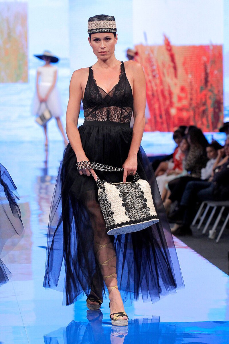 SS20 Esencia by Espardenyes Torres, Dolores Miró &amp; <a href="/S72hatibiza/">Sandra Riera Bonet</a> 👒
#PasarelaAdlib19