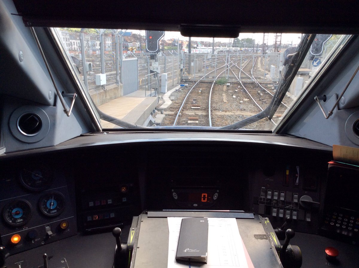 LBlotteau's tweet photo. #eurostar #es9149
Bonjour et bienvenue ร bord du 9149.
Je suis Ludovic votre driver , Richard et Laurent vos train managers. https://t.co/j3ldimkgQR