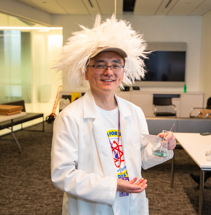 sciencemarchnyc's tweet photo. Sometimes you have to be a crazy scientist to get things done π
#MarchForScience2019 https://t.co/ehbQO3kA5K