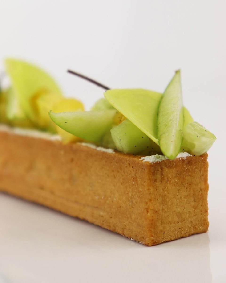 CarlesMampel's tweet photo. 🥒🍍🍏 #Pepino + #piña + #manzana. ¿👍 o 👎? Hablando de #maridajes poco convencionales, ¿cuál es el último que has hecho? 🤔
#sablee #tartaleta https://t.co/bN6TmiWB7j
