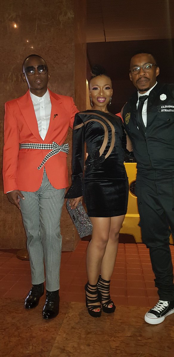 kagisosebudi's tweet image. We spoke about fixing the country. #sama25 - @Twasagirl - @KhuliChana - Re aha naha. #reatsotella