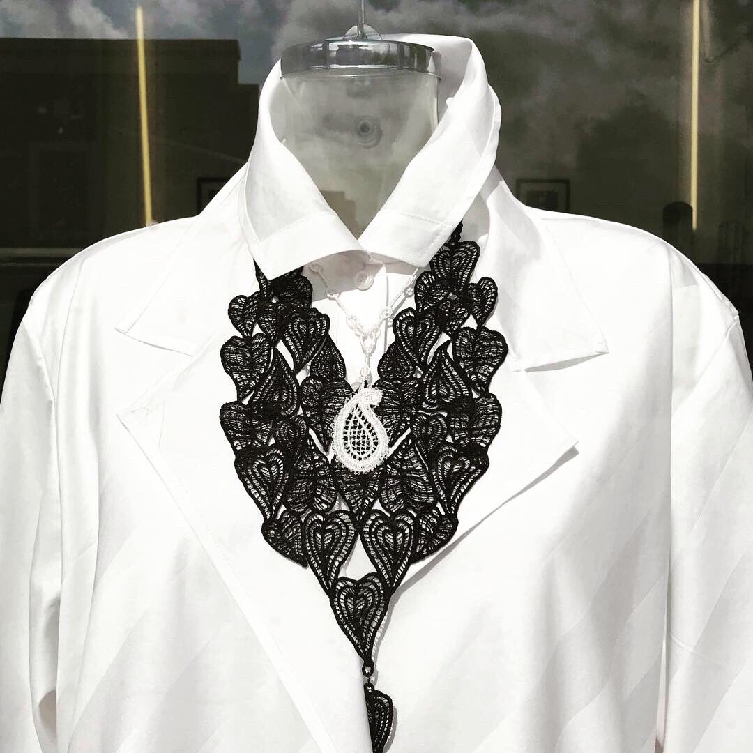 jcmiddlebrook's tweet photo. Don’t forget my lace is still at @OneBCClothing, go check out those cool cool Nottingham cats! https://t.co/mKn4AkvgYq