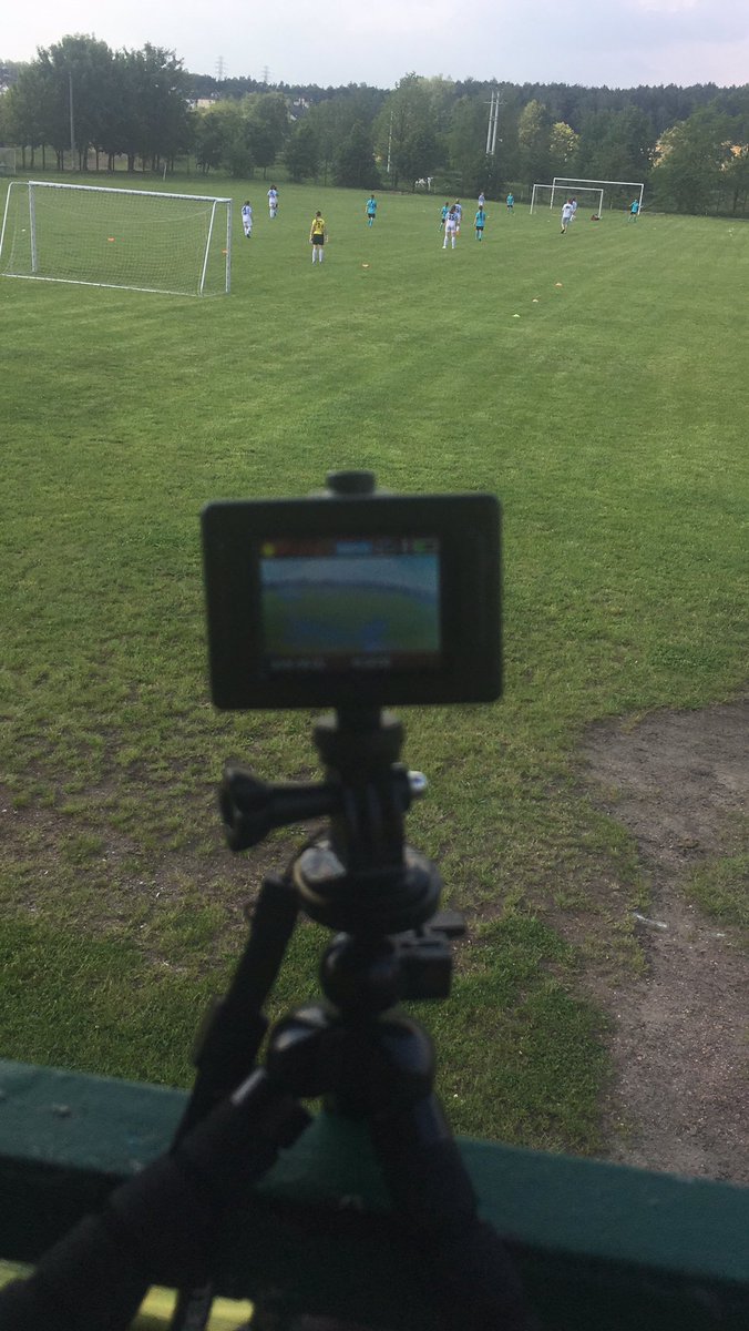 sl1szu's tweet photo. Za chwile obserwacja @Sliszu99 w meczu z Włochami, ale najpierw mecz młodszej siostry ⚽️👌🏻 https://t.co/d3jueCv69c