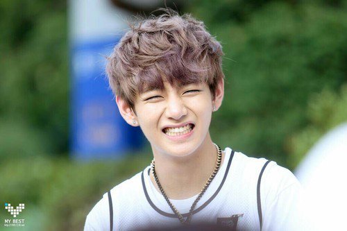bts_journals's tweet photo. 6 years ago, BigHit revealed the last member of @BTS_twt few days before their official debut. 

I am beyond thankful that this beautiful boy went with his friend to support him at BigHit audition. Earning this spot to become part of the world's biggest boyband 💜

#ToMyBelovedV https://t.co/yqM451BLoK