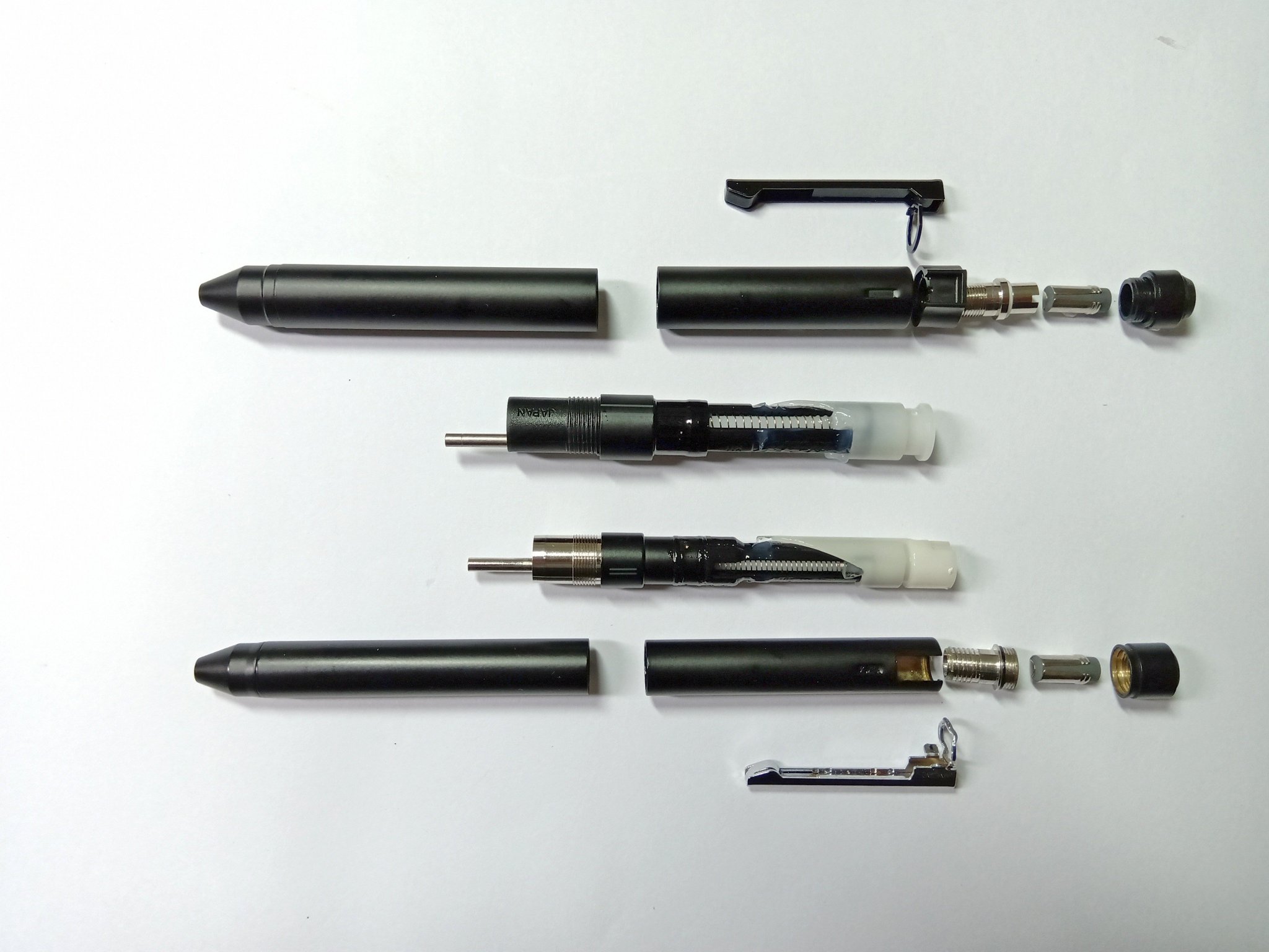 Hsi Chi Both Sharbo X St3 And Lt3 Are Disassembled There Are Some Differences Between The Two Especially The Clip Part