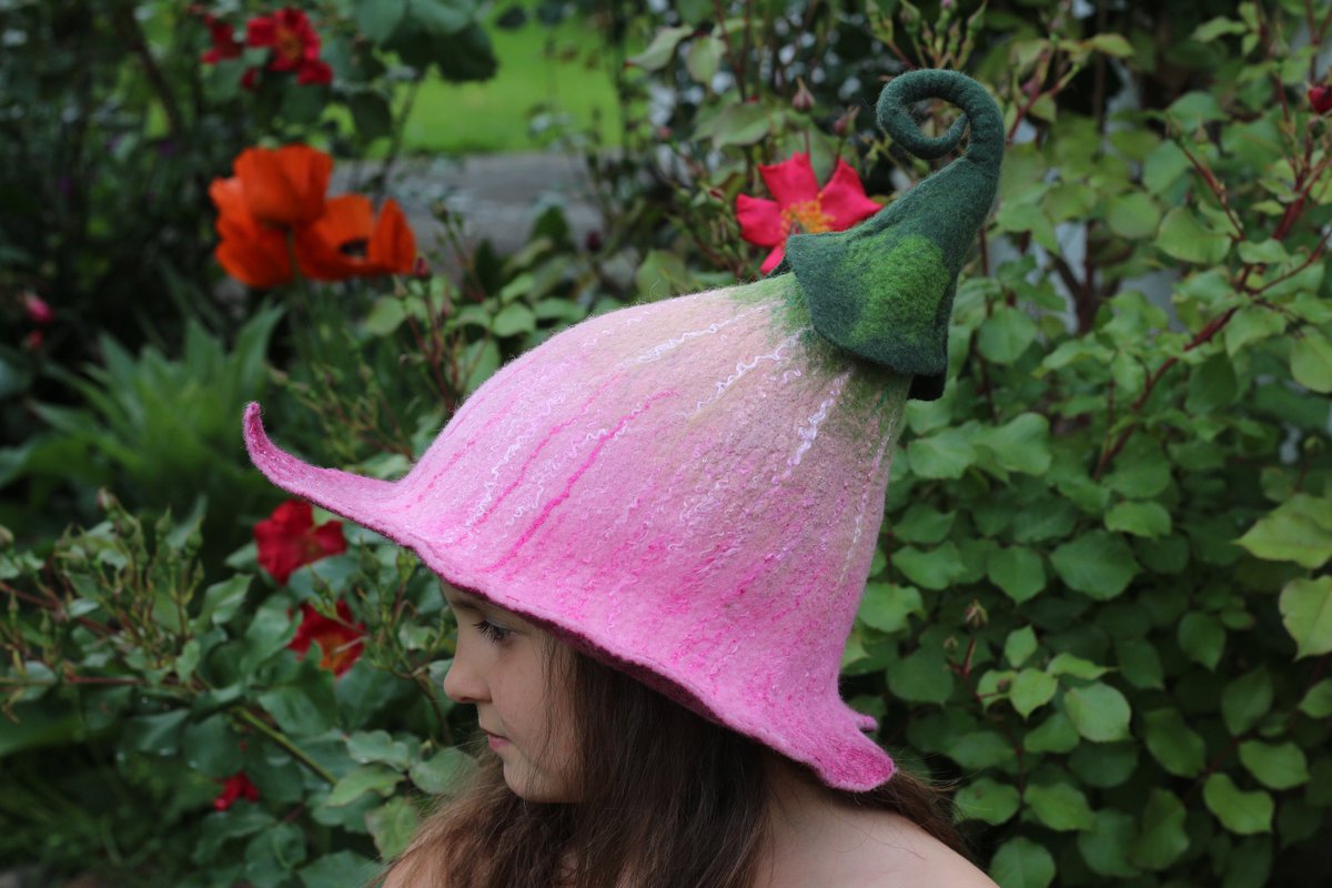 FilzViktorija's tweet photo. Excited to share the latest addition to my #etsy shop: Pink Calla sauna hat with a curly tail, felted women hat, gift for birthday, overheating protection https://t.co/oNVtlIANSQ #bathandbeauty #birthday #mothersday #saunahat #womenhat #sauna #hatforsauna #feltedhat #b https://t.co/JOeJxYSIuV