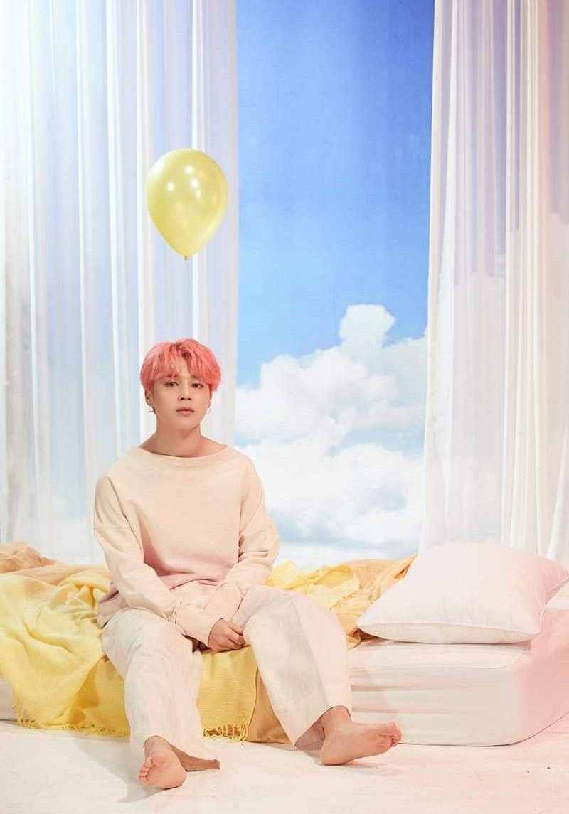 BTSasArtHistory's tweet photo. Jimin: René Magritte, L'embellie, c. 1962

#BTS #2019BTSFESTA @BTS_twt https://t.co/kcFDvKkEki