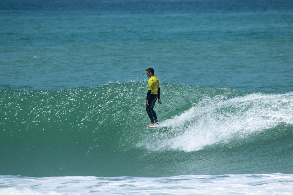 ISAsurfing's tweet photo. Domination from Host Nation in Biarritz, @surfingfrance Crowned Longboard World Champ.
▪️4 individual medals take France to the top at #ISAWLSC
▪️@bclemeter 🇵🇪 claims Men’s Gold, leads Peru to 🥈
▪️🇺🇸🥉, 🇧🇷 Copper
Full story: https://t.co/XxCPt2zkoG https://t.co/dHknzvaSr2