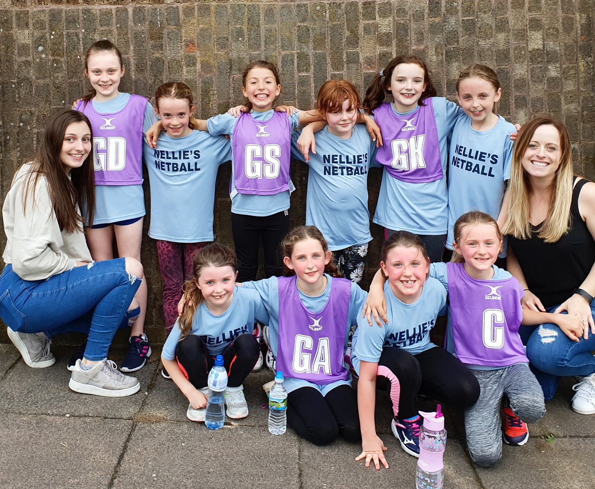 nelliesnetball's tweet photo. We had an amazing derby match Ninjas Blue πvs Ninjas Greenπ
@WarringtonSfA
We absolutely LOVE coaching our squad & throughly enjoy watching them ......
ENJOY THE GAME
EMBRACE THE CHALLENGE
LOVE OUR CLUB
#NelliesNetball #netballkids #Netballtots https://t.co/GDgcpeGDsh