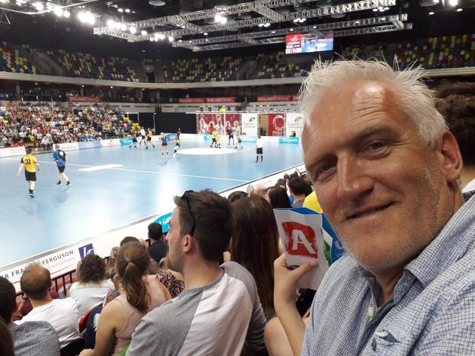 Jacob en Thomas zijn NU aanwezig bij de Grand Final of the Engeland Premier Korfball League in London. Wil je live meekijken? 

youtu.be/c93F4Ub9OWY