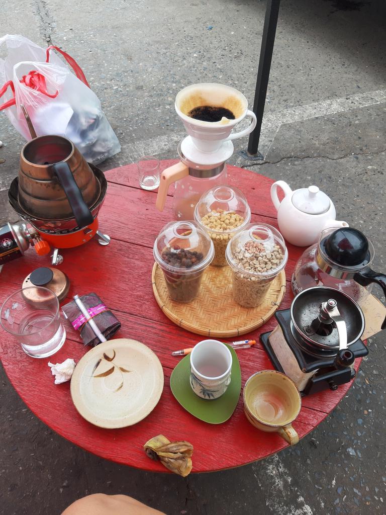 PatchayaneeC's tweet image. ไม่กินกาแฟ
แต่ชอบอุปกรณ์การทำกาแฟ