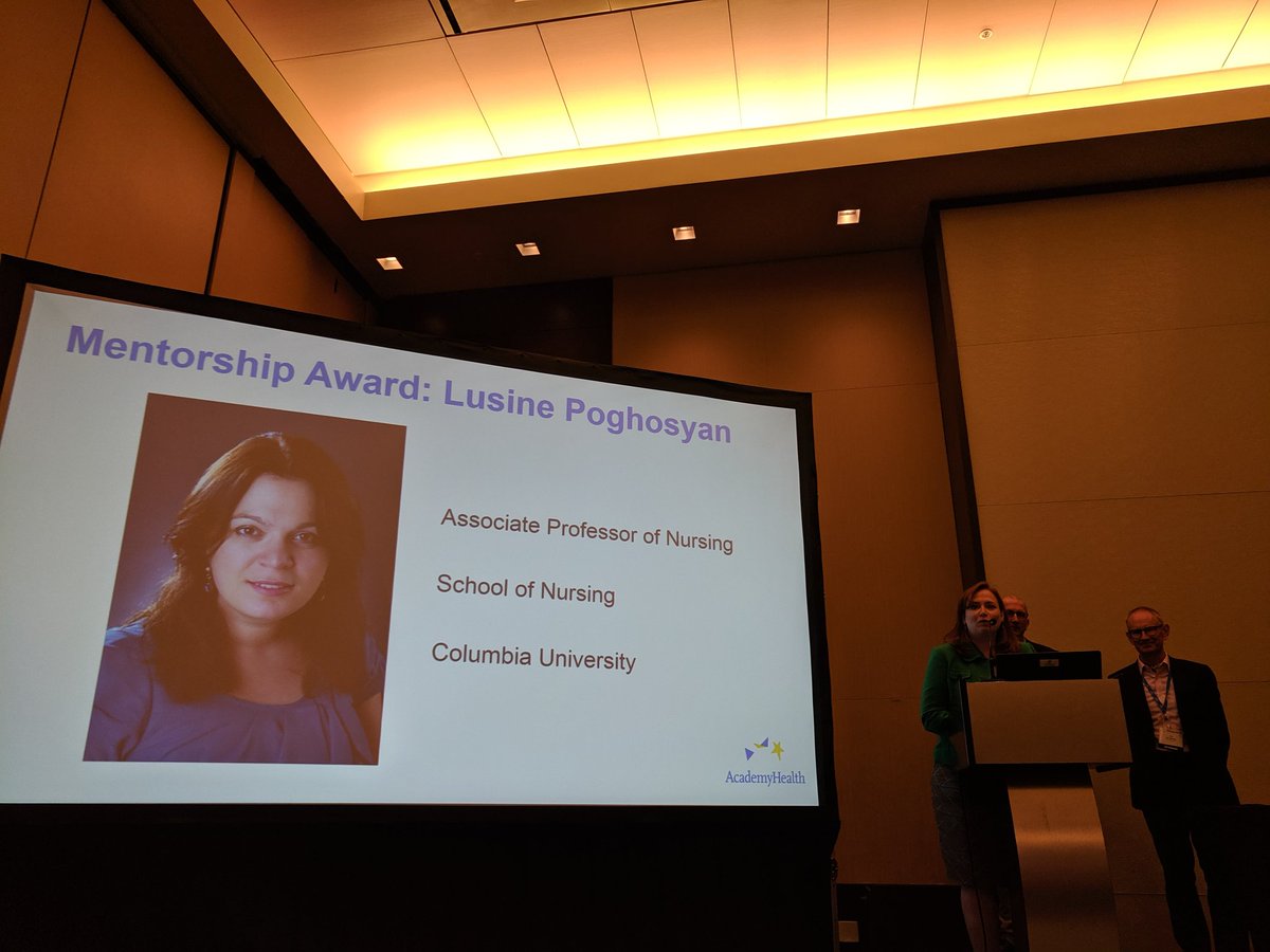 Big kudos to @LusinePoghosy10 for her mentorship award at #AHIRGNI Well-deserved!! #ARM19