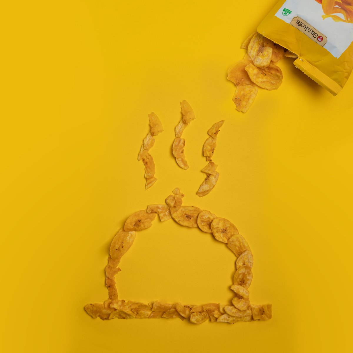 Sankofasnacks's tweet photo. You can’t live a full life on an empty stomach!

What meal would you love to enjoy with your dad on a hot Sunday afternoon? 🌞👨‍👧‍👦
.
.
.
.
#crispymagic #crispytradition #sankofa #crispydads https://t.co/r999TpLhEG