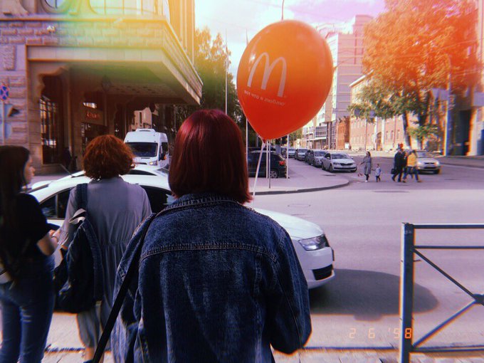 Мой новый друг Джорджи...🎈 https://t.co/U3iX5nUXf2