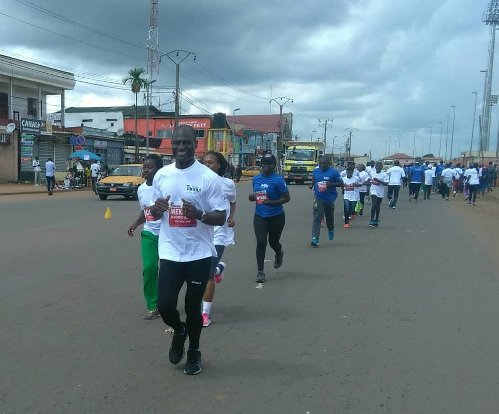 mekulualain's tweet photo. 1-mile race de l’IAAF à Yaoundé ce jour: il faut pratiquer le sport régulièrement pour garder la santé https://t.co/DSjekfWIUY