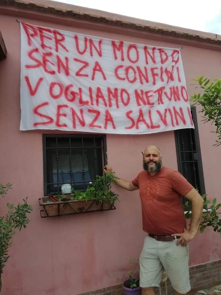 AAAncheSe's tweet photo. #FestadellaRepubblica a #nettuno la #resistenza continua! #propagandalive @welikeduel @makkox @fraschianchi @paolocelata @zdizoro https://t.co/8U256pwYC3