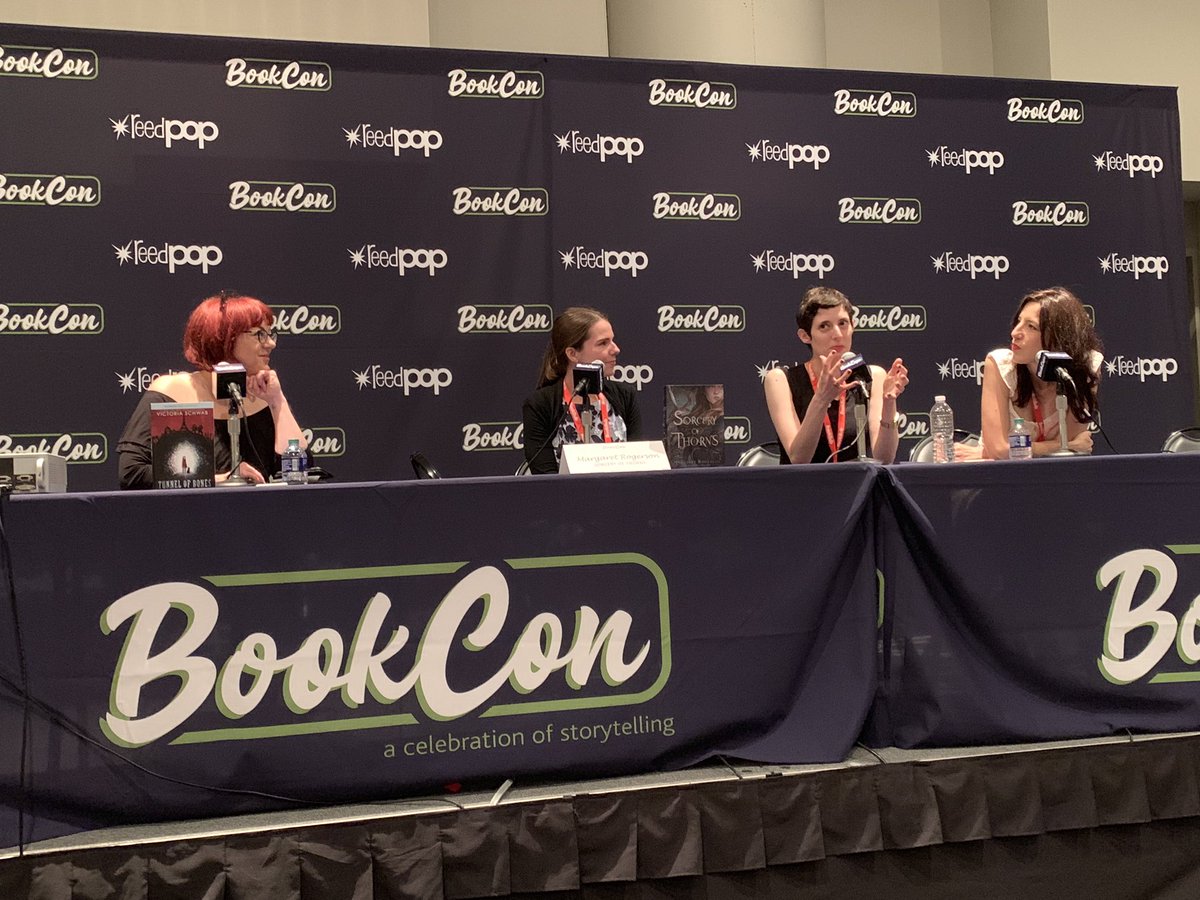 simonschuster's tweet photo. "I've got the power!"
Well, actually @MarRogerson @SGarberGirl @MStiefvater and @mimi_albert have the power and the magic. ✨
Check out their author panel on the subject happening right now at #BookCon19
@simonteen #SimonBookLover https://t.co/jmP1TtOTgr