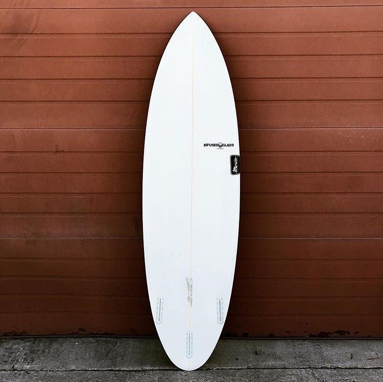 Varial_Surf's tweet image. We developed and perfected Infused Glass to work on both Varial Foam and PU cores.  It&apos;s great to be able to offer a technology that is applicable to all board building methods. @morinsurfboards #surftechnology #infusedglass