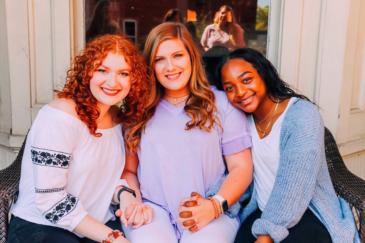 No greater bond than that of a Zister♕♡