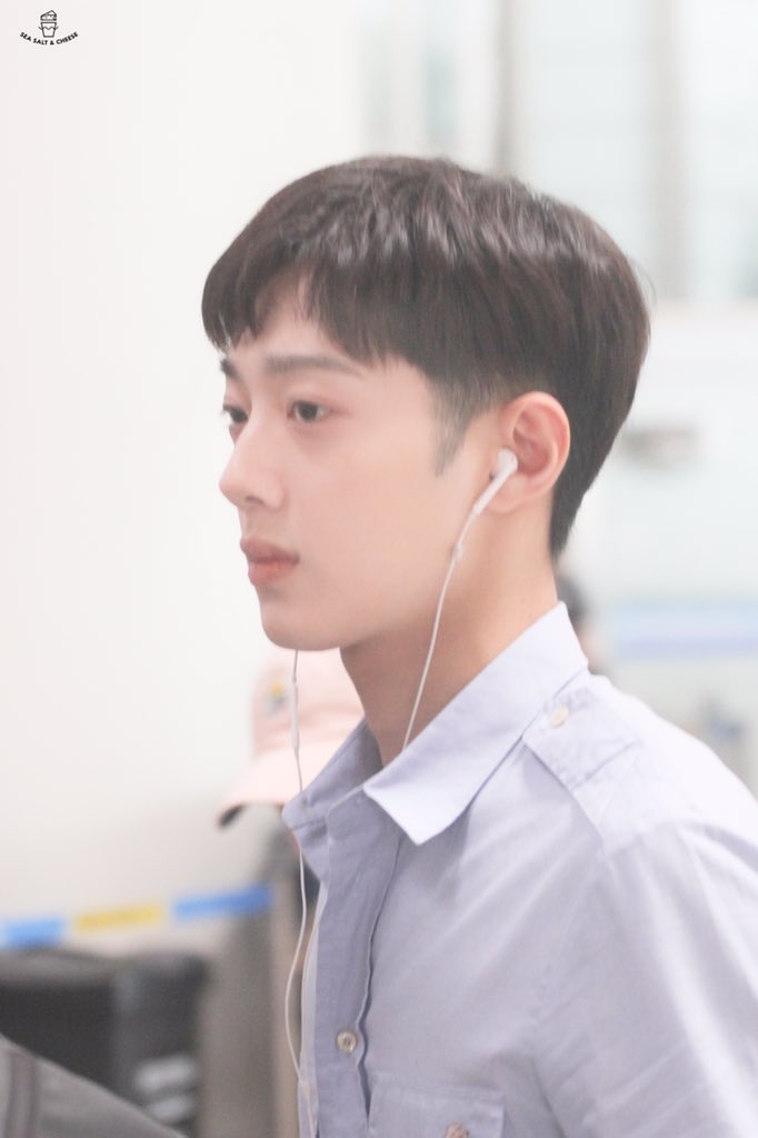SeaSaltCheese's tweet photo. 190602 PEK

💞 첫사랑 소년 💞

#賴冠霖 #LAIKUANLIN #라이관린 https://t.co/07rlKvFxuK