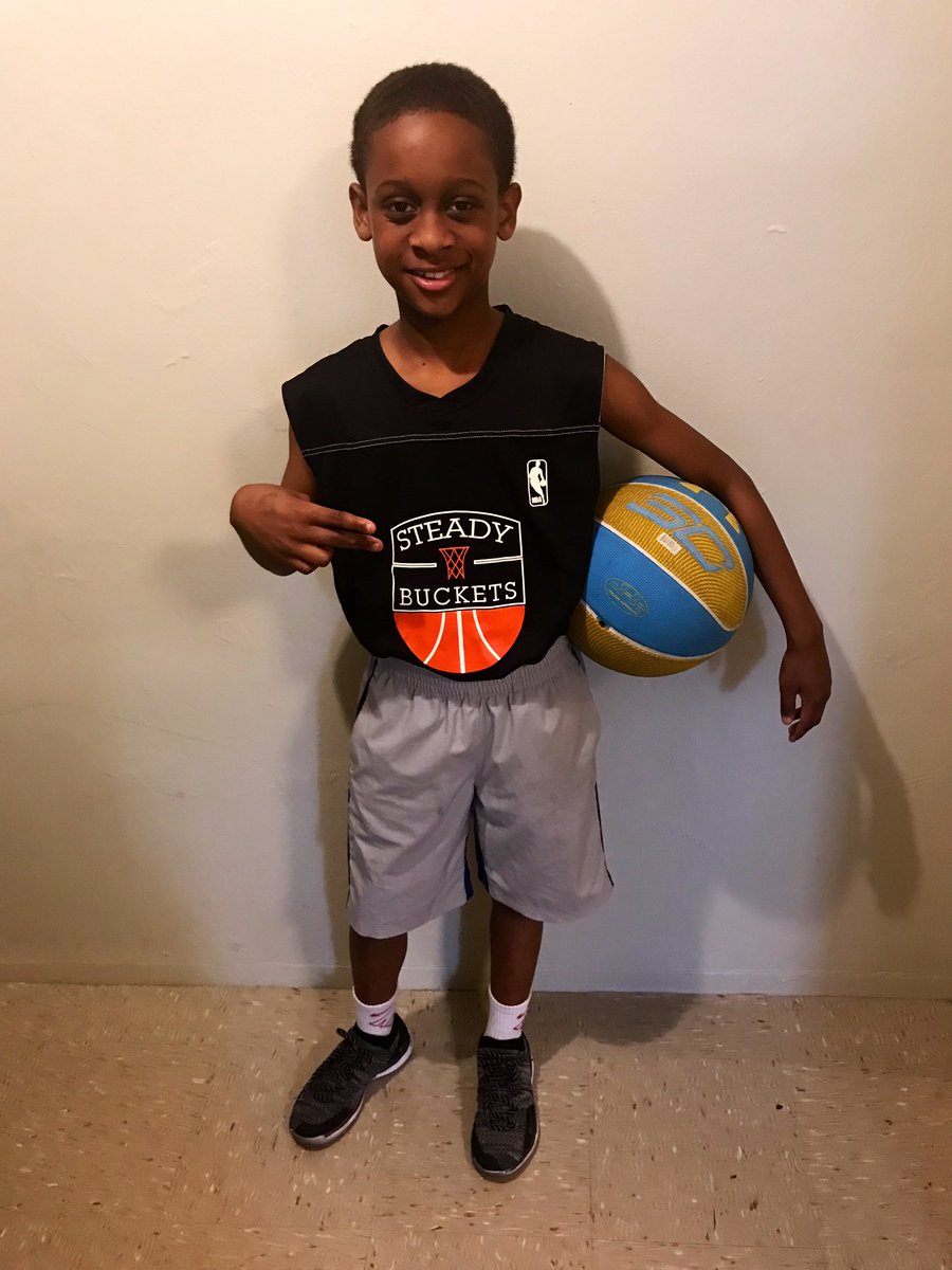 SuckerfreeFresh's tweet photo. 1st tournament yesterday... came in 2nd half &amp; was the second highest scorer on his team &amp; they never played a game with em... 15 points 5 assist 2 rebounds &amp; 1 steal. 
#MilestoneCompleted
#AchievementUnlocked https://t.co/tvdXmV86lT
