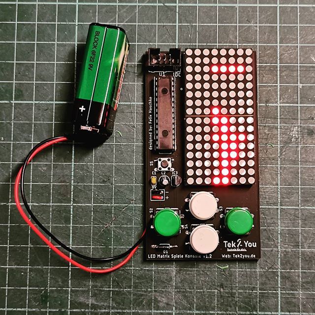ChevChellios23's tweet image. Made this little Tetris / Snake / Spaceinvaders - Game at the @makerfaireowl yesterday! 
This thing was developed by the guys of @tek2you who had an open workshop where they showed how to build this.

Next task is developing a case for this.

#diy #doity… bit.ly/3121rTb
