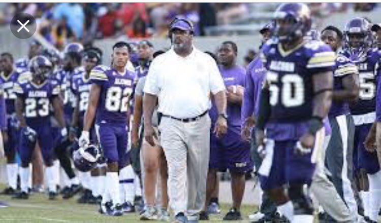 Treywhite721's tweet photo. blessed to receive an offer from Alcorn State University all glory to the big man upstairs #ASU https://t.co/3rCIiSmquq