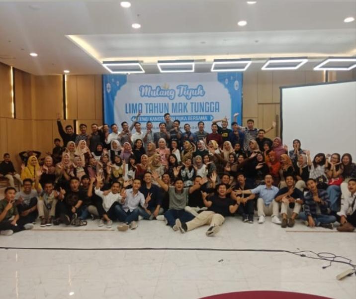 Senangnyaaaaaa jumpa sobat SMAku🤗 
Terimakasih atas pastisipasinya. Bukber akt'49 lulusan tahun 2014 smansagibes. Semoga tali silahturahmi tetap terjaga ya guys🙏