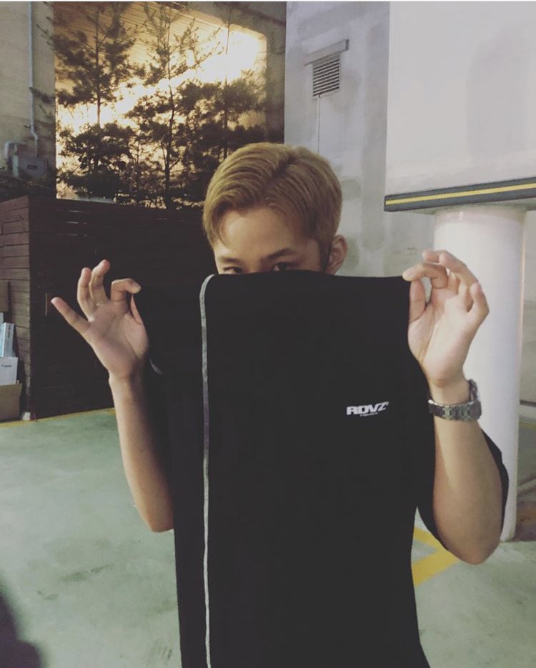 flighttoseoul's tweet photo. 190603 Jaejin’s IG

#RDVZ #ReceivedAGift #NeedToLeave(House) #Soon #ButIfISleep #WillIBeAbleToWakeup https://t.co/yKwAFnbS8w