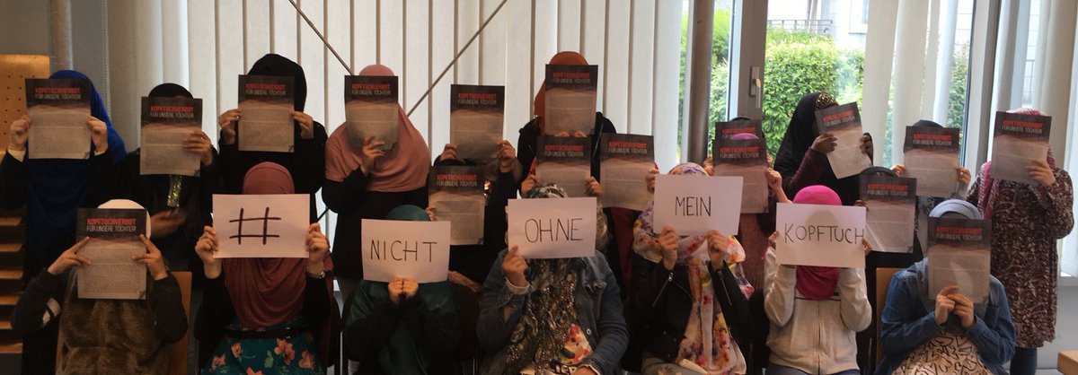 Mein_Kopftuch's tweet photo. Grundschulkinder aus Hamburg, die ihre Stimme zum #Kopftuchverbot erheben. Sie sagen alle: #NichtOhneMeinKopftuch https://t.co/LIHsi7VKMi