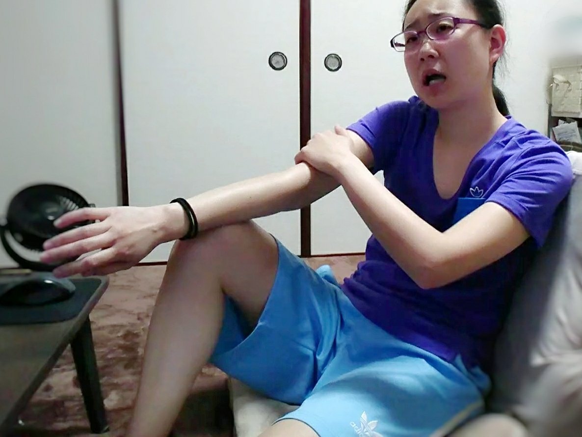 横内亜弓 山田ジャパン Twitterissa 誕生日にまなみんに貰ったボディスクラブやったら お肌がツルツルになったので ついお肌を触りながら けやかけ を観る女 ひなあい はお休みなので全仏オープン観ながら触る予定の女