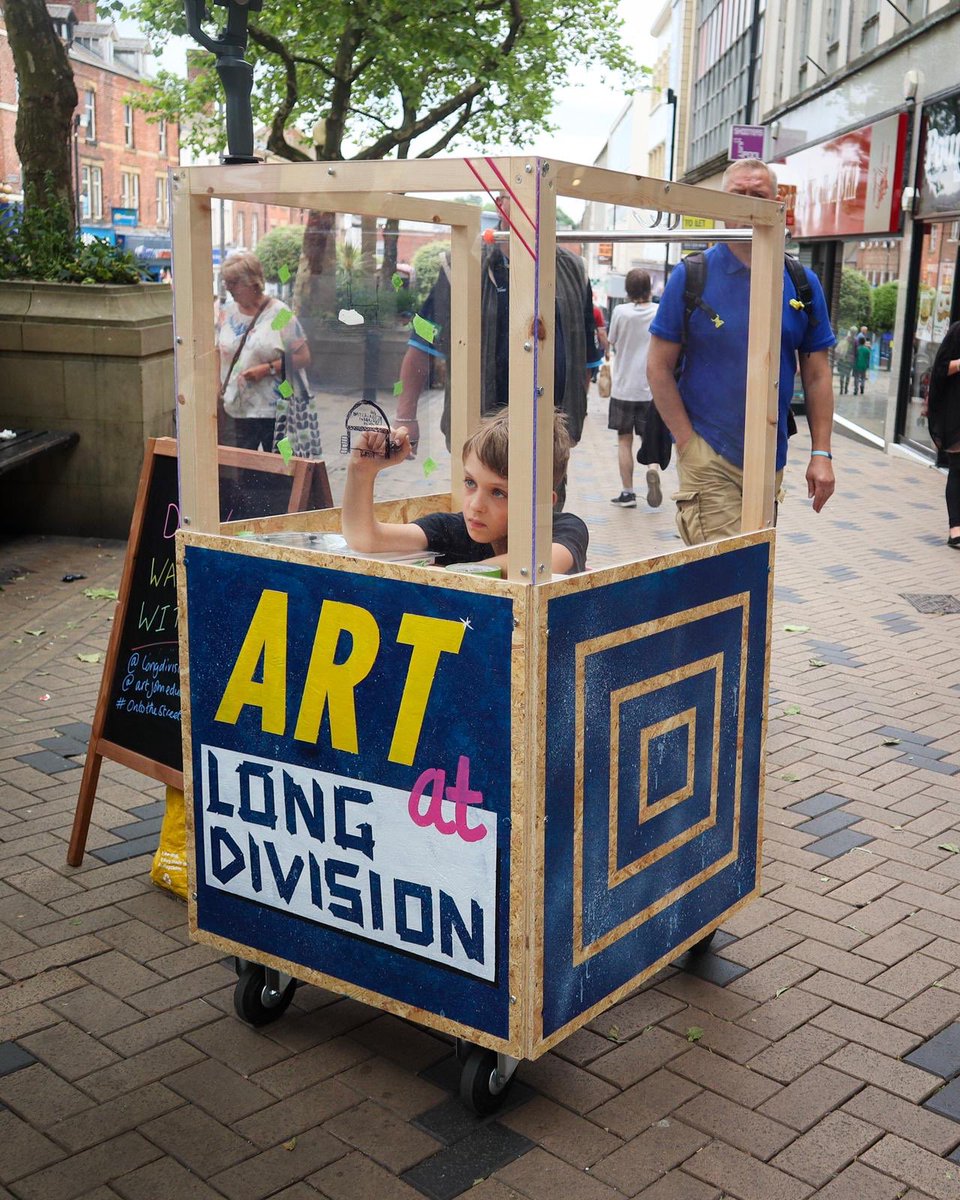 _JennyRogers's tweet photo. We had the most incredible day @Long_Division_ as part of #OntoTheStreets. We had masses of fun seeing incredible music yesterday and loved sketching the city today with our mobile drawing and filming unit with @artjohnmayson and #longdivision attendees documenting the day! https://t.co/nESscN0s4C