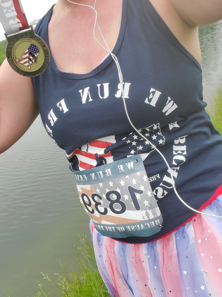 AirBow_13's tweet image. What better way to start a Sunday than to complete my #RunForTheHeroes5K virtual  5k run... completed it in 33.59 mins..  👏🏻🏃‍♀️🇺🇸

#FlexItPink #Move365WithFIP #virtualchallenge #virtual5K  #runfreebecauseofthebrave  #ProudAmerican  #ilovetorun #iamobsessed