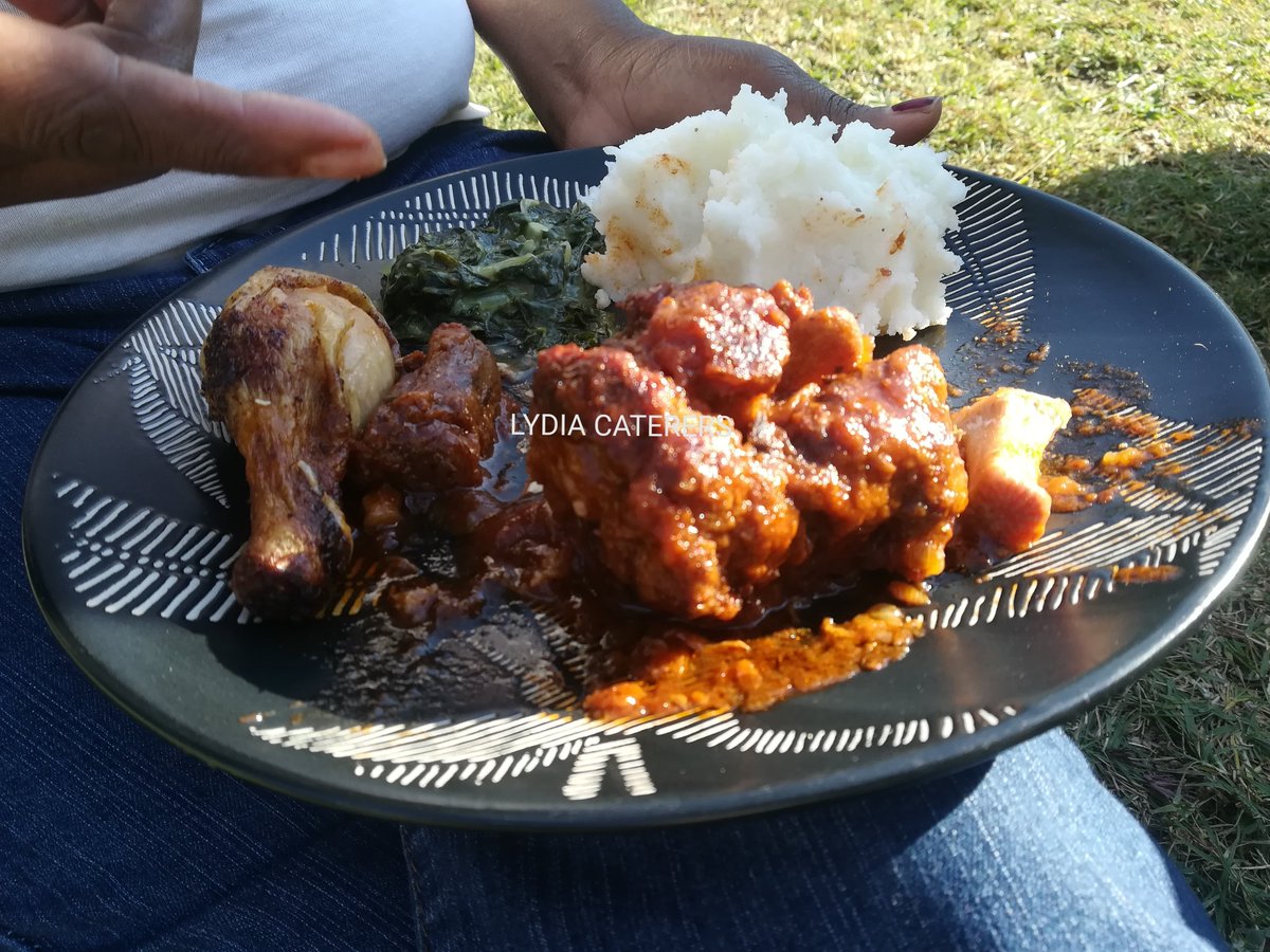 LydiaFoodGroup's tweet photo. Chicken, Oxtail, Cream Spinach and Pap/Rice #LydiaCaterers https://t.co/itgHa5YgBm